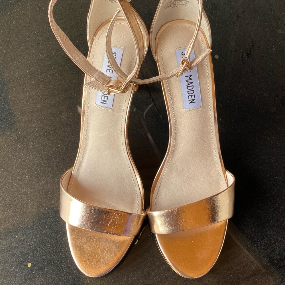 Steve Madden Gold Heels